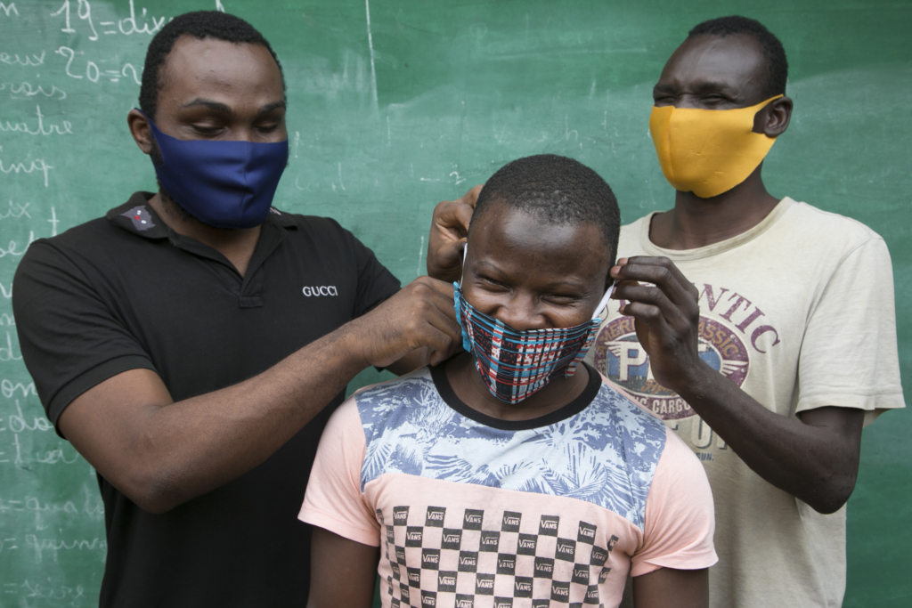 Yaoundé. The residents of the Foyer Colonel-Daniel-de-Rouffignac for the blind support each other a lot, especially during this period of the COVID-19 pandemic. Credit: DANIEL BELOUMOU/ICRC.